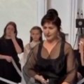 Zbog ove učiteljice plače cela Srbija Emotivnim gestom se oprostila od učenika, snimak koji će se prepričavati…