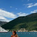 Izbacila tri namirnice, sada izgleda kao avion: Danas je jedna od najzgodnijih pevačica, a evo kako je to postigla