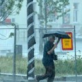 Stiže osveženje s pljuskovima, poznato i kada! Rhmz objavio novu prognozu Nema spavanja ni večeras, čeka nas još jedna tropska…