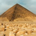 Dve ogromne strukture pored piramide čuvaju tajnu 4.500 godina: Drevni Egipćani su napravili inženjersko čudo?