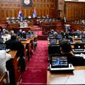 Zašto u Skupštini Srbije nije moguć poslanički klub koji podržava studente?