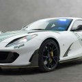 Policija Dubaija dobila Mansory Ferrari 812 Superfast