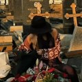 Posle prozivke Bokija 13, Ana Nikolić se pojavila na grobu Marine Tucaković: "Zar je tako brzo prošlo već?"
