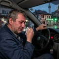 Nezapamćeni incident u Novom Pazaru: Putnik izvadio oružje, taksisti pozlilo nakon napada