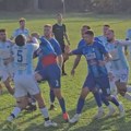 Brutalna tuča u srpskom fudbalu: Meč prekinut, redar šutirao igrača, publika uletela na teren!