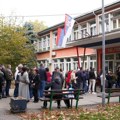 Uživo (FOTO/VIDEO) Srbija bira parlament: RIK saopštio da je izlaznost do 10 sati skoro 20 odsto