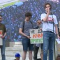 “Ulica je trenutno jedina institucija gde se traži pravda”: Student Pavle Cicvarić na protestu “Srbija protiv…