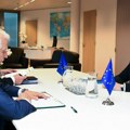 Srbija i Kosovo: Mere Evropske unije protiv Kosovova stupile na snagu
