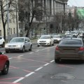 Gužve u Beogradu: Na mostovima vozila mile, a u Požeškoj zapaljeni automobil napravio kolaps