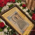 Doček čudotvorne i mirotočive ikone Majke Božije 18. jula u Zrenjaninu Zrenjanin - Čudotvorne i mirotočiva ikona