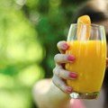 "Žive od naivnih kao što si ti" Negazirana voda u opatijskom hotelu 4,5 evra, a sok od narandže sedam od cena na hrvatskom…