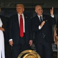 Predsednik FIFA kod Trampa i Melanije sa suprugom: Nije često u javnosti, nećete verovati iz koje je zemlje