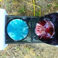 Oprezno u saobraćaju na raskrsnici ulica Grada Sirena i Save Kovačevića, u toku postavljanje novog semafora nakon udesa