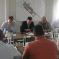Siniša mali sa izvođačima radova u Surčinu: Radovi u skladu sa zacrtanim rokovima