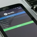 Spotifaj omogućio korisnicima koji ne plaćaju pretplatu da biraju i puštaju pesme