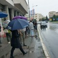 Uoči početka sednice Skupštine Grada: Postavljena ograda, tu je i policija