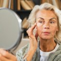 Godine prolaze, izgled se menja: Ovo su delovi tela gde se prvo vidi da starimo