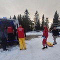 Dramatičan snimak spasavanja povređenog skijaša na Kopaoniku! Doktor Đokić: "Pacijent slomio pršljen, prebačen helikopterom"…