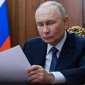 Putin čestitao Dan državnosti: "Želim vam sreću i prosperitet"
