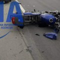 Od siline udara odmah je pao na zemlju: Sudar motora i automobila u tunelu kod Zlatibora, povređeni motociklista prebačen u…