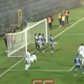 Novi veliki skandal u crnogorskom fudbalu: Gol čist ko suza, međutim, sudija nije video, ili nije hteo da vidi! (video)