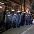 Policija intervenisala kod DIF-a u Novom Sadu, potisnuli okupljene