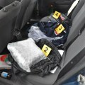 Dvojica dilera droge uhapšeni u Subotici> Policija im u vozilu i stanovima našla 3,3 kilograma droge i veća količina novca…