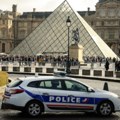 Francuska policija traga za ukradenim nakitom iz Luvra, istraga vodi u Antverpen – centar dijamanata i rastućeg podzemlja