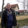 (Foto) "Pokojnike smo nosili na rukama da ih sahranimo" Meštani sela u Dragačevu konačno dobijaju put do groblja