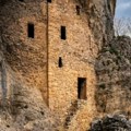 Kao zamak iz najlepše bajke: Ovaj manastir u Srbiji izaziva posebno oduševljenje, takođe je i važan spomenik.