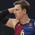 Jan Veseli šokirao sve, povlači se iz košarke!