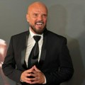 "Otpisan" izašao u etar: Boban Rajović upriličo glamuroznu promociju prvog dela novog studijskog albuma i najavio veliki…