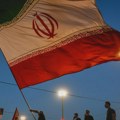 Iran prijavio napade na ostvo Kešm; Aksios: SAD napadaju položaje IRGC kod Ormuza