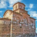 Obijena, poharana i uništena Latinska crkva