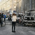 Zapaljeni automobili, uništeni izlozi, vatra na trgovima: Ulice Pariza kao ratište nakon nasilnih protesta (foto, video)