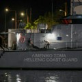 Uhapšeno devet osoba zbog brodoloma u Grčkoj, potraga za nestalim migrantima