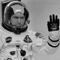 Preminuo astronaut Frenk Borman, komandant misije Apolo 8