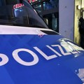 Horor prizor u Nemačkoj: Policija pronašla tela tri osobe, među njima i dete