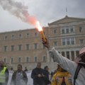 Pčelari iz cele Grčke u centru Atine protestuju zbog nelojalne konkurencije