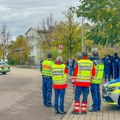 Prevrnuo se školski autobus u Nemačkoj: Četiri učenika teže povređeno, 27 lakše