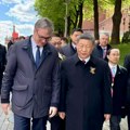 Vučić i Si Đinping prošetali Moskvom – sledi susret sa Putinom