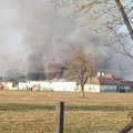 Vatra se širi velikom brzinom! Izbio veliki požar kod Čačka: Ugrožena i porodična kuća