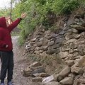 Građani u Lopatarima strahuju Groblje staro 150 godina pretnja kućama: "Ako se zid sruši, padaće mrtvi"