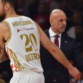 Ovo je pitanje za Sašu Obradovića, šta je s njim? Odjednom precrtan, više nije ni u Srbiji, Zvezda ga plaća...