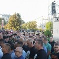 Poznati glumac stigao na sahranu Ratka Mladića: Došao ispred crkve na Košutnjaku