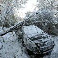 Snežna oluja odnela prve žrtve: Tragedija u Bugarskoj, vetar duva 100 km/h, hiljade domaćinstava ostalo bez struje (foto)