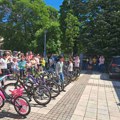 Одред извиђача Стара Планина поделио 16 бицикала деци Пирота
