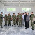 Ministar odbrane obišao infrastrukturne radove u niškim kasarnama
