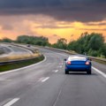 Od bačenog opuška do zatvora – nova italijanska pravila protiv bacanja smeća iz automobila