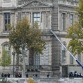 Luvr „pao“ za sedam minuta! Francuski ministar otkrio nove detalje epske pljačke, lopovima deo plena ispao ispred zgrade muzeja…